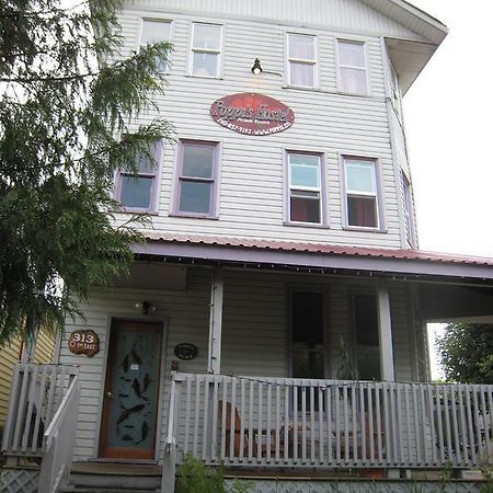 רבלסטוק Poppi'S Guesthouse מראה חיצוני תמונה